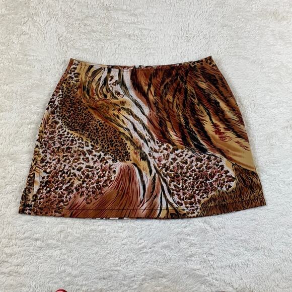 Racquets Sportswear wild animal mini skirt, size med - Picture 3 of 8